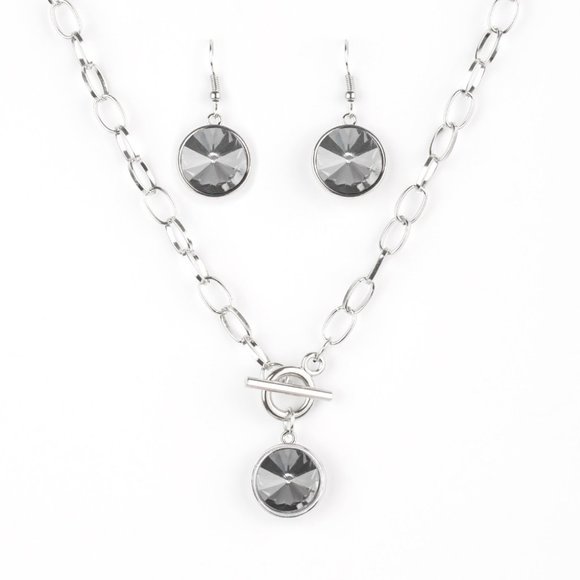 NWT grey silver T clasp necklace and earring set - Picture 1 of 3
